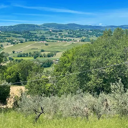 Stylish With Amazing Views And Pool Near Montefalco And Bevagna Sleeps 14 Villa