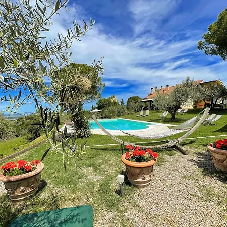 Stylish With Amazing Views And Pool Near Montefalco And Bevagna Sleeps 14 Villa Belvedere (Perugia)