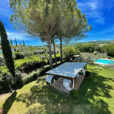 Stylish With Amazing Views And Pool Near Montefalco And Bevagna Sleeps 14