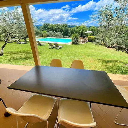 Villa Stylish With Amazing Views And Pool Near Montefalco And Bevagna Sleeps 14 Belvedere (Perugia)