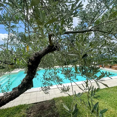 Stylish With Amazing Views And Pool Near Montefalco And Bevagna Sleeps 14 Belvedere (Perugia)
