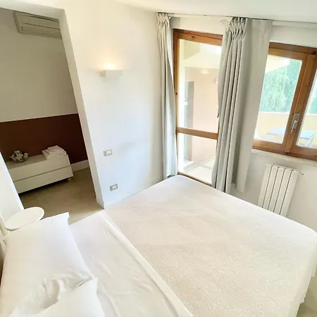 Stylish With Amazing Views And Pool Near Montefalco And Bevagna Sleeps 14 Villa *