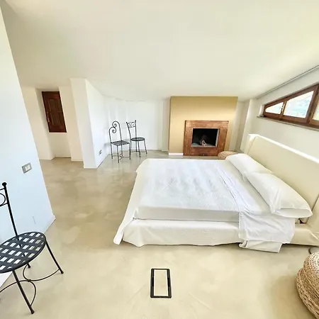 Stylish With Amazing Views And Pool Near Montefalco And Bevagna Sleeps 14 Villa Belvedere (Perugia)
