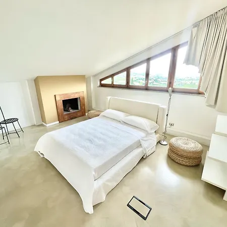 Stylish With Amazing Views And Pool Near Montefalco And Bevagna Sleeps 14 Villa Belvedere (Perugia)