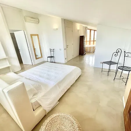 Villa Stylish With Amazing Views And Pool Near Montefalco And Bevagna Sleeps 14 Belvedere (Perugia)