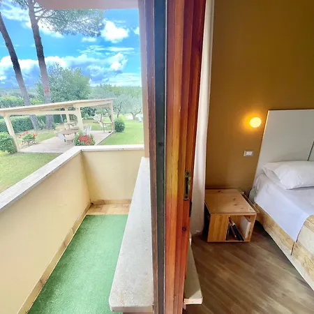 Stylish With Amazing Views And Pool Near Montefalco And Bevagna Sleeps 14 Villa Belvedere (Perugia)