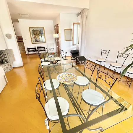 Stylish With Amazing Views And Pool Near Montefalco And Bevagna Sleeps 14 Villa *