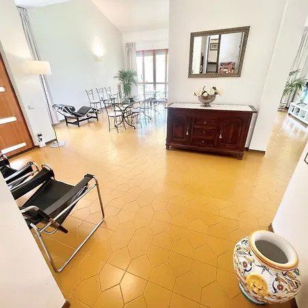 Villa Stylish With Amazing Views And Pool Near Montefalco And Bevagna Sleeps 14
