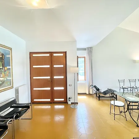 Villa Stylish With Amazing Views And Pool Near Montefalco And Bevagna Sleeps 14 *