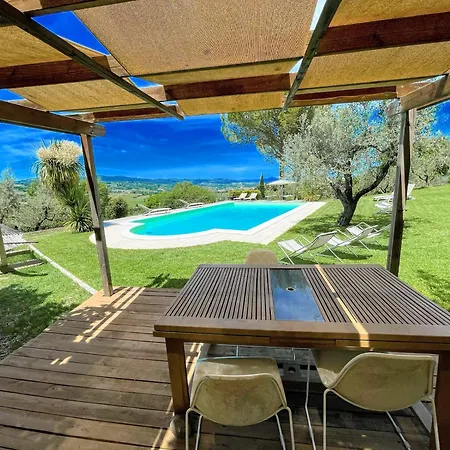 Stylish With Amazing Views And Pool Near Montefalco And Bevagna Sleeps 14 Villa *