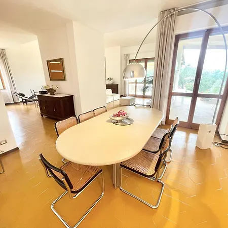 Villa Stylish With Amazing Views And Pool Near Montefalco And Bevagna Sleeps 14 *