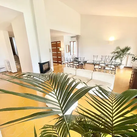 Villa Stylish With Amazing Views And Pool Near Montefalco And Bevagna Sleeps 14 Belvedere (Perugia)