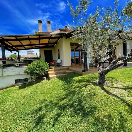 Stylish With Amazing Views And Pool Near Montefalco And Bevagna Sleeps 14 Villa *