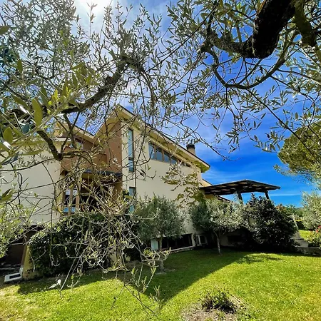 Stylish With Amazing Views And Pool Near Montefalco And Bevagna Sleeps 14 Villa